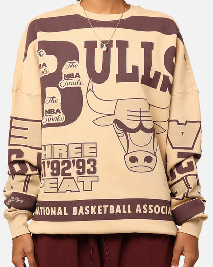 Mitchell & Ness Women's Chicago Bulls League Crewneck Warm Sand
