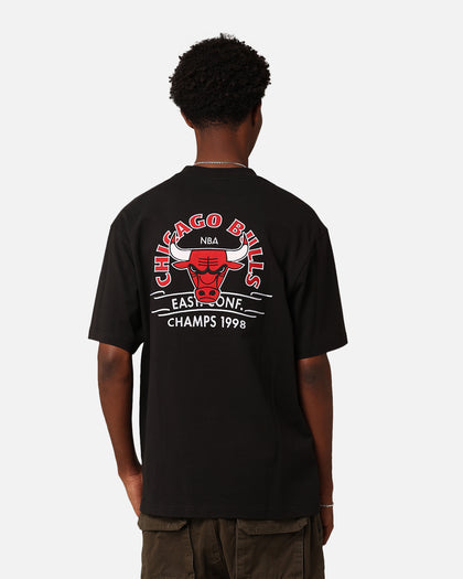 Mitchell & Ness Chicago Bulls Arch T-Shirt Faded Black