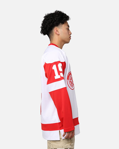 Mitchell & Ness Detroit Red Wings Steve Yzerman '83-84 Jersey White