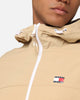Tommy Jeans TJM Chicago Windbreaker EXT Tawny Sand