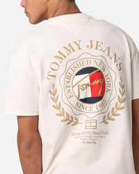 Tommy Jeans TJM Prep Explorer Luxe T-Shirt Ancient White