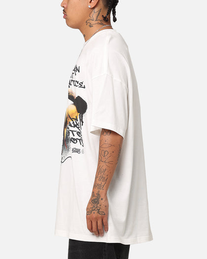 Mitchell & Ness Philadelphia 76ers Allen Iverson We Talkin T-Shirt Vintage White