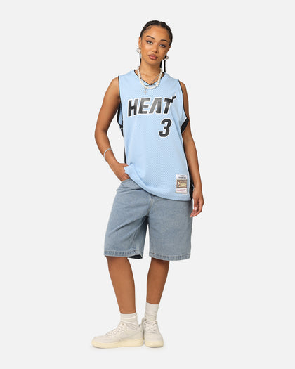 Mitchell & Ness Miami Heat Dwyane Wade 'Vapor Blue' Jersey Light Blue