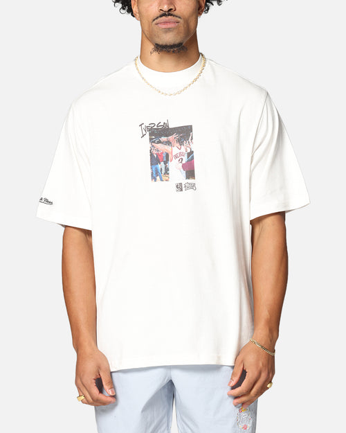 Mitchell & Ness Philadelphia 76ers Allen Iverson Pre & Post Game T-Shirt Vintage White