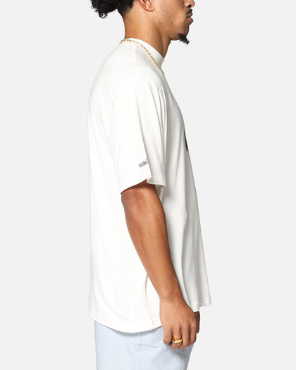 Mitchell & Ness Philadelphia 76ers Allen Iverson Pre & Post Game T-Shirt Vintage White