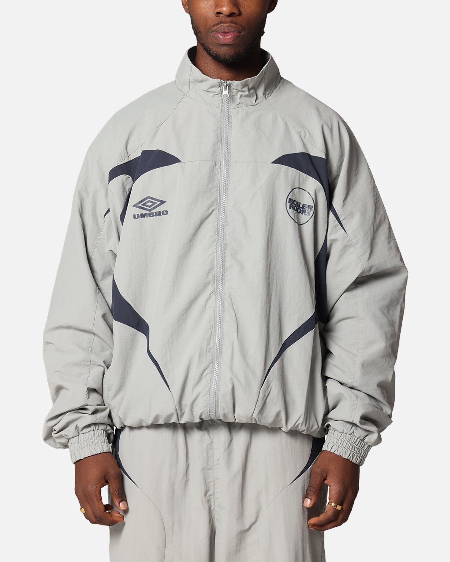 vaultroom VR × UMBRO TRACK JACKET L vaultroom × UMBRO – vaultroom 公式オンラインストア