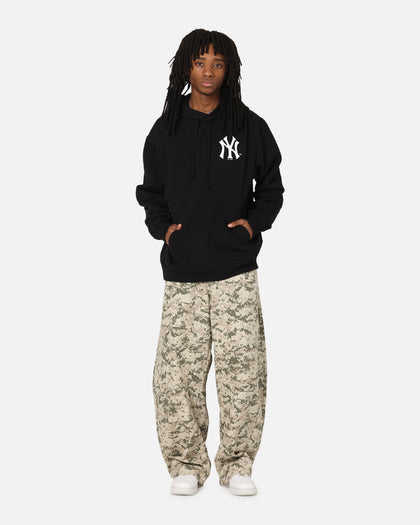 Majestic Athletic New York Yankees Champs Serial Mono Hoodie Black