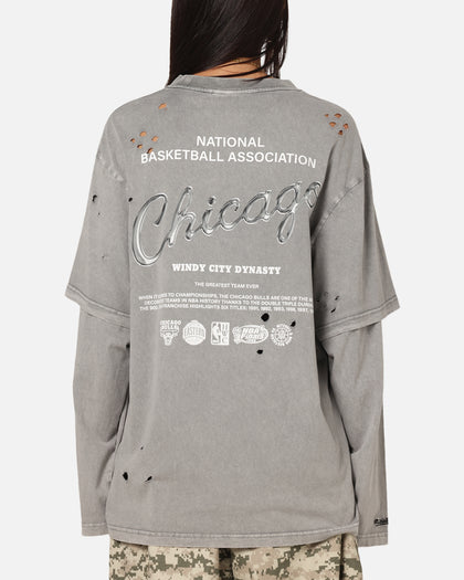 Mitchell & Ness Chicago Bulls Chromed Mock Long Sleeve T-Shirt Gunmental Grey