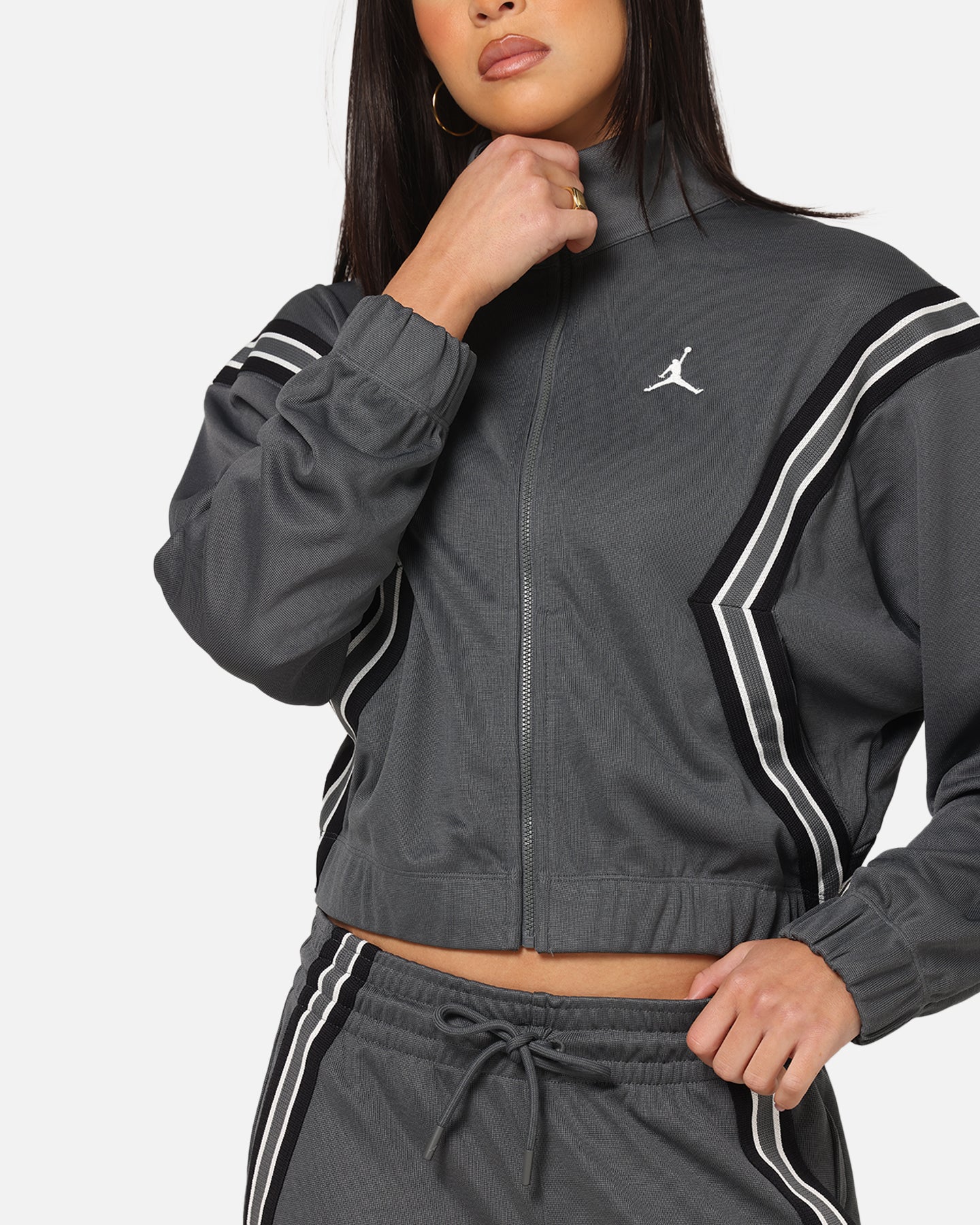 Jordan ブルックリン　ナイロンジャケット グレー　S Jordan Women's Brooklyn Full-Zip Track Jacket Iron Grey | Culture