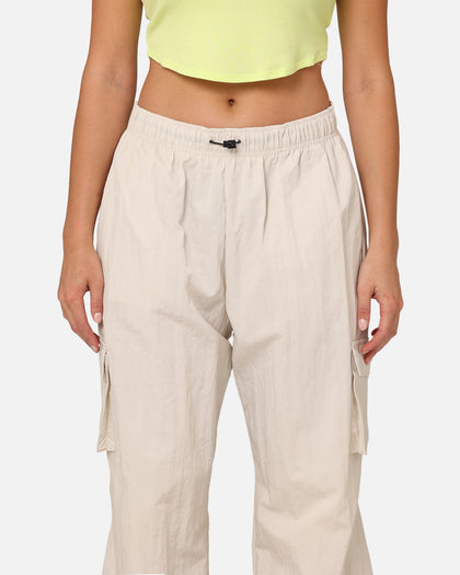 Nike Women's Sportswear Essential Woven Cargo Pants Light Orewood Brown