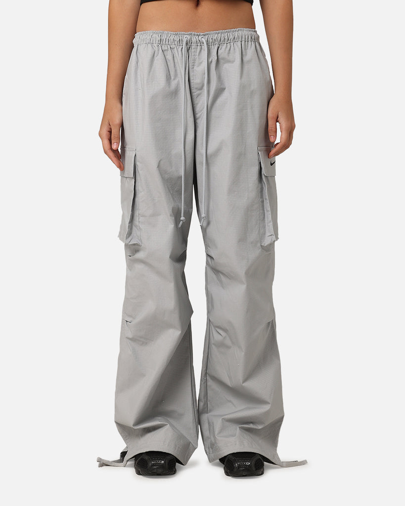 ladies nike cargo pants