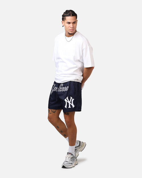 Pro Standard New York Yankees Classic Woven Shorts Midnight Navy