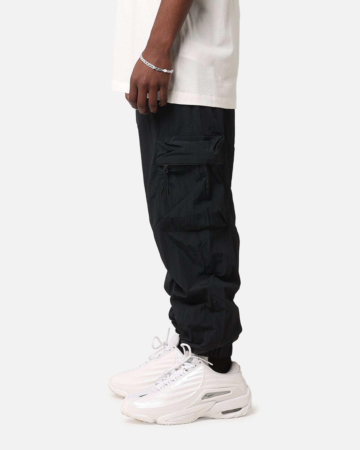 Nike Tech Woven Cargo Pants Black/Black | Culture Kings NZ