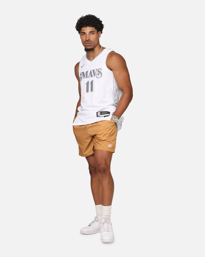 Nike Club Flow Shorts Flax