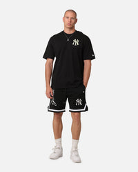 New Era New York Yankees Mesh Glow Shorts Black