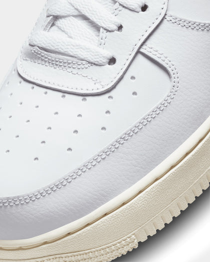 Nike Air Force 1 '07 LV8 White/University Red