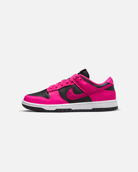 pink black nike dunks