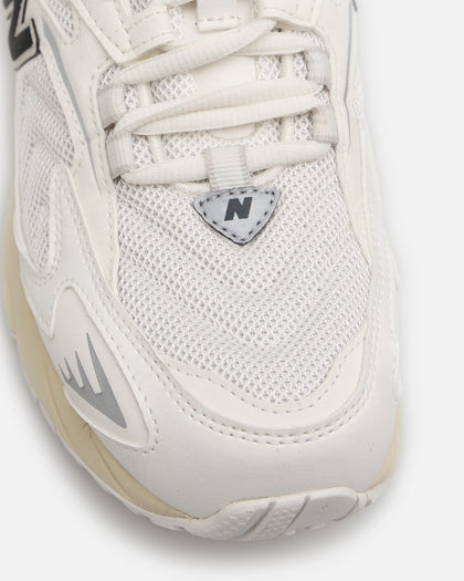 New Balance 725 White