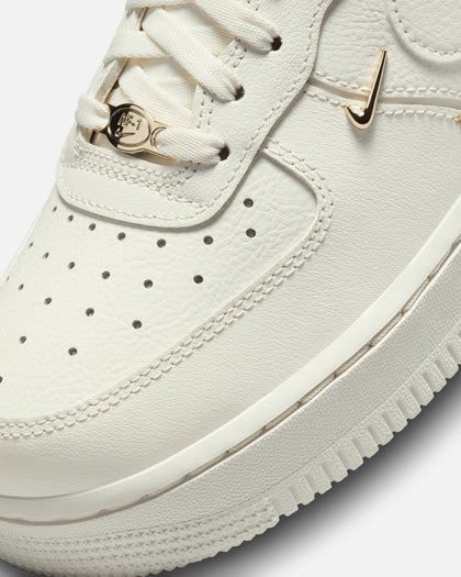 Nike Women's Air Force 1 '07 LX Sail/Sail