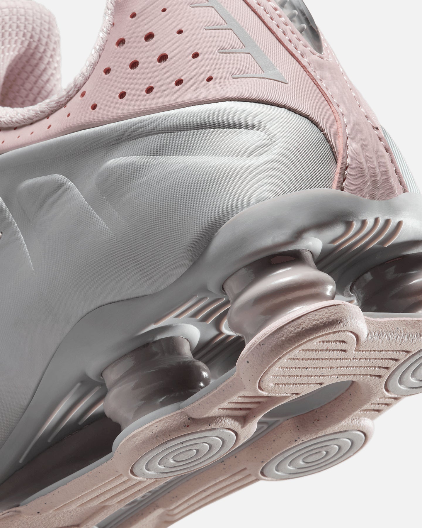 Nike Women's Shox R4 Barely Rose/Metallic Platinum | Culture Kings NZ