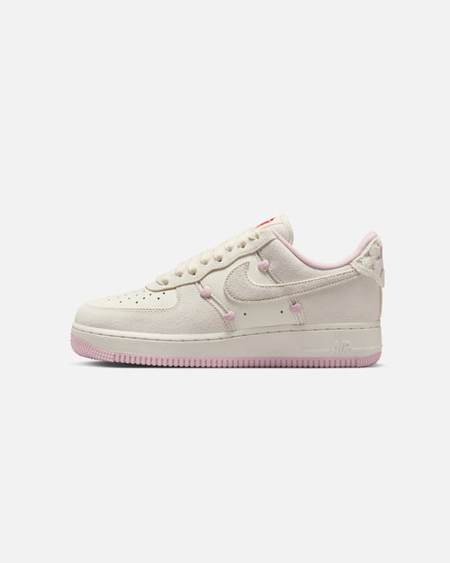 Nike Women's Air Force 1 '07 LX Sail