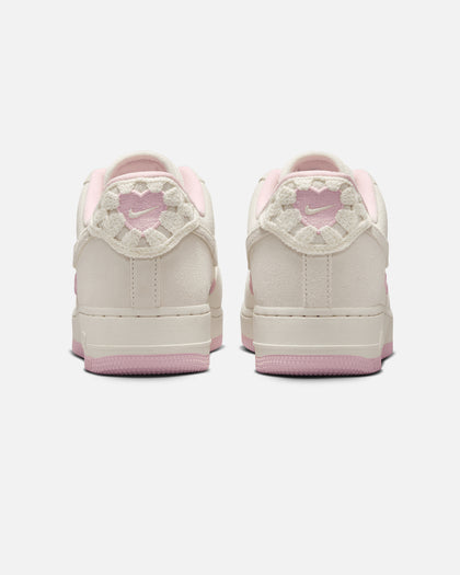 Nike Women's Air Force 1 '07 LX Sail