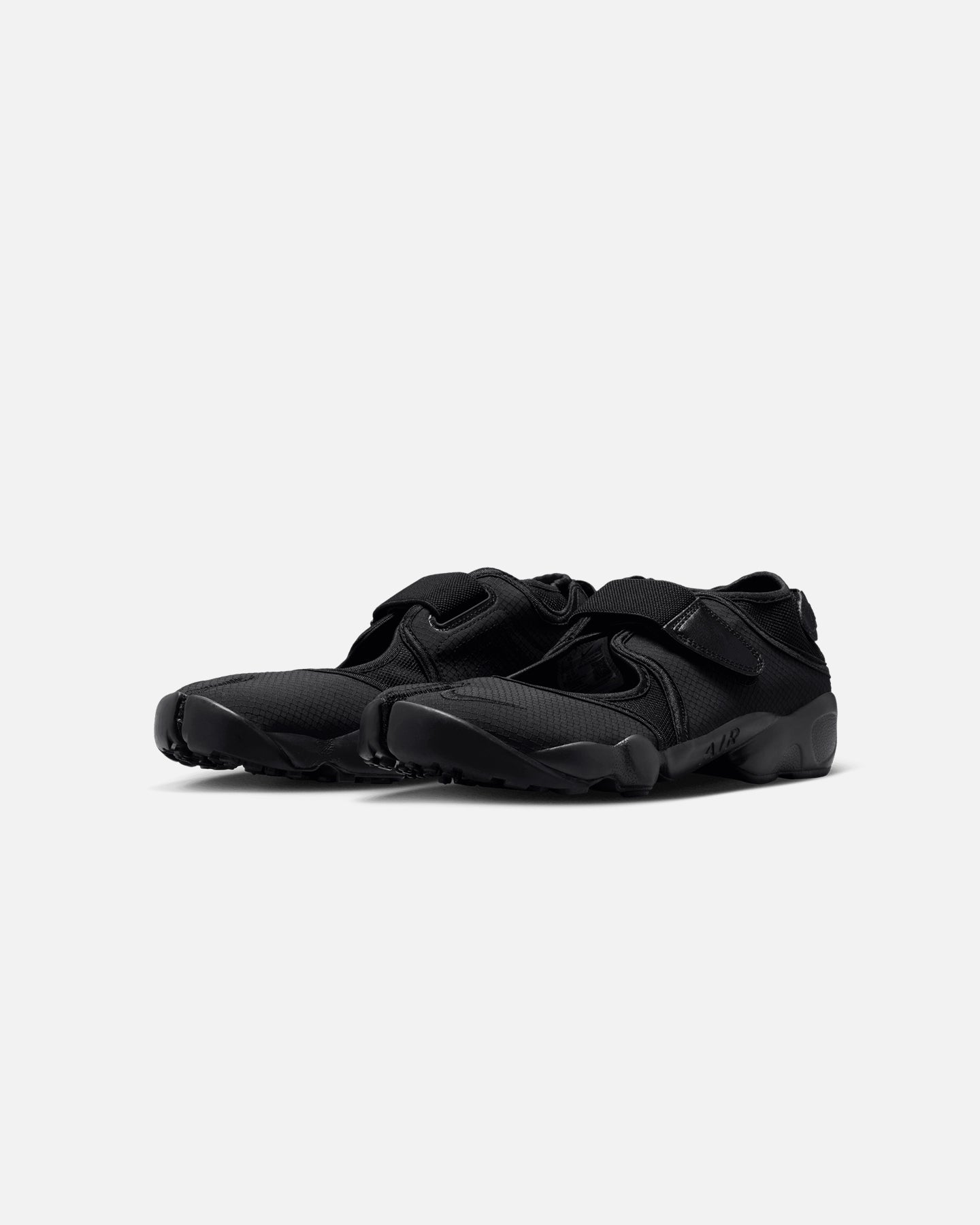 nike air rift size 4