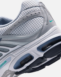 NIKE AIR MAX MOTO 2K