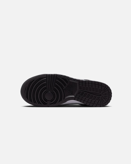 WMNS NIKE DUNK LOW SE