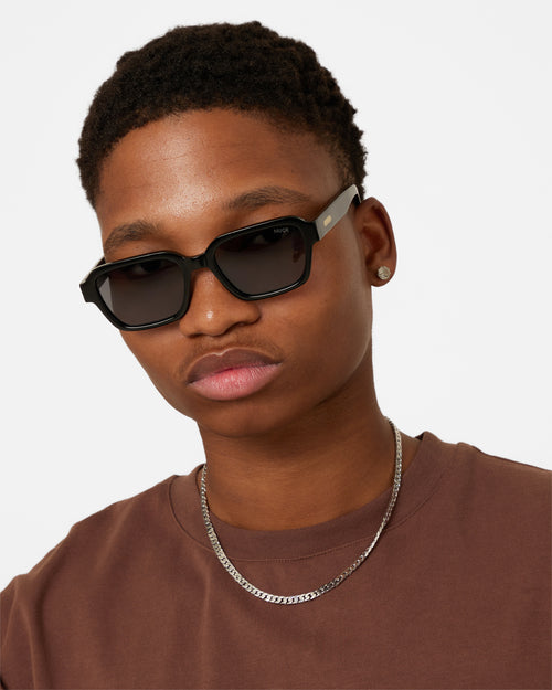 Nuqe Oscar Sunglasses Black/Gold