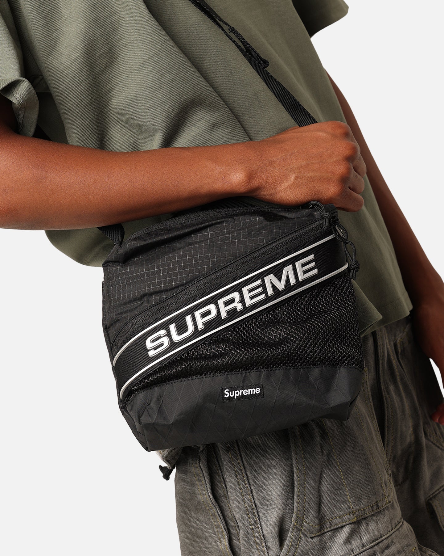 Supreme Logo Shoulder Bag Black | Culture Kings NZ