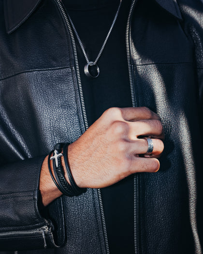 Saint Morta Leather Corium Bracelet Black