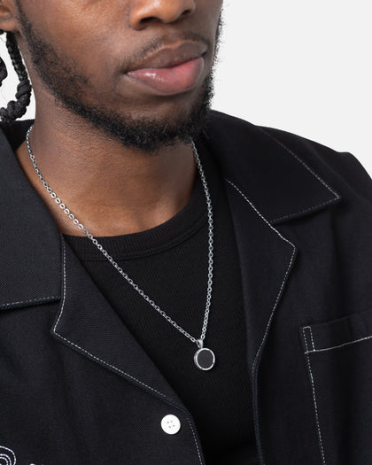 Saint Morta Onyx Round Pendant Chain White Gold