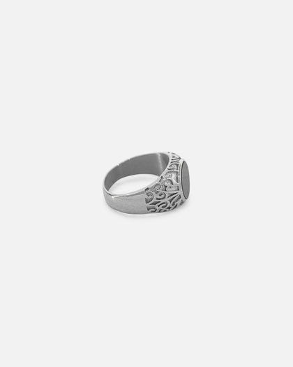 Saint Morta Onyx Round Ring White Gold