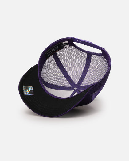 Goorin Bros Legendary Wolf Trucker Snapback Navy