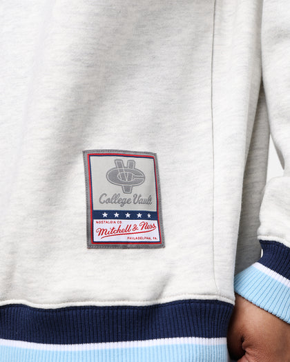 Mitchell & Ness North Carolina Tar Heels Shooting Crewneck Silver Marle