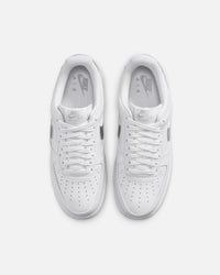 Nike Women's Air Force 1 '07 SE White/Metallic
