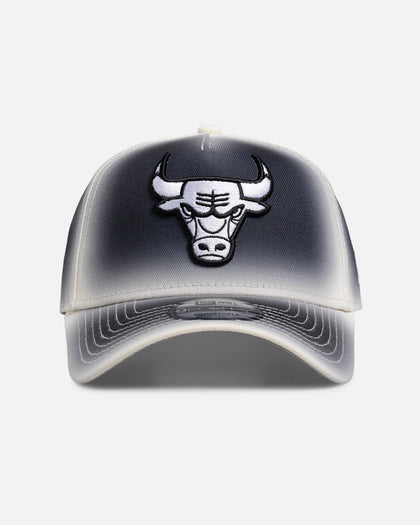 New Era Chicago Bulls 'Gradient Edge Reverse' 9FORTY A-Frame Snapback Black/White