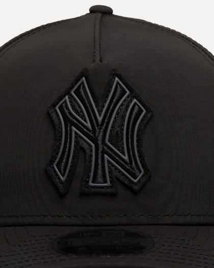 New Era New York Yankees 'New Era x Alpha Industries' 9FORTY A-Frame Snapback