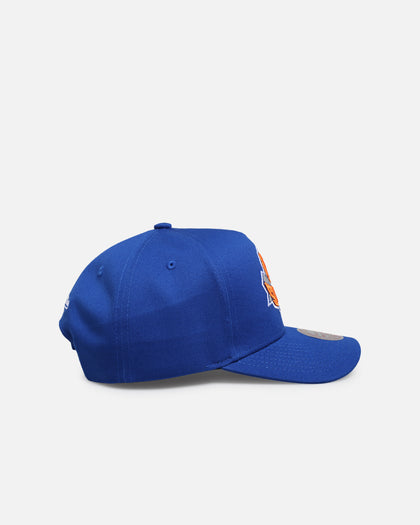 Mitchell & Ness New York Knicks 'Upside Down Logo' Pro Pinch Snapback Blue