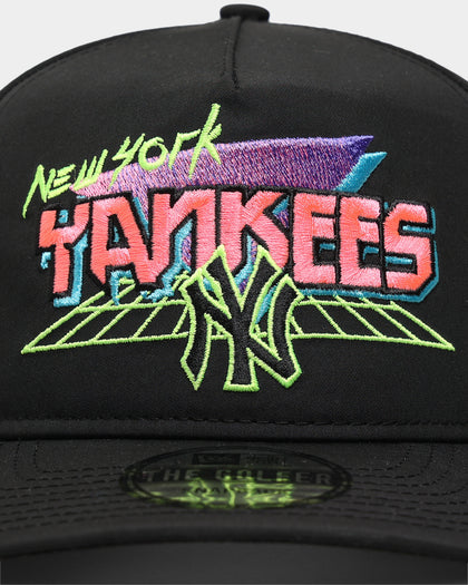 New Era New York Yankees 'Neon Vice Prolight' Old Golfer Snapback Black.