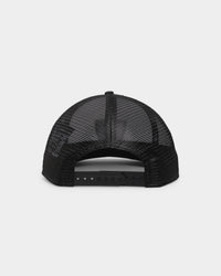 New Era Las Vegas Raiders 'Team Two-Tone' Prolight Old Golfer Trucker Snapback White/OTC