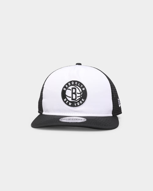 New Era Brooklyn Nets 'Team Two-Tone' Prolight Old Golfer Trucker Snapback White/OTC