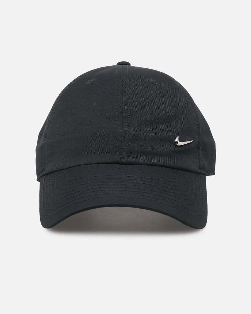 all black nike snapback