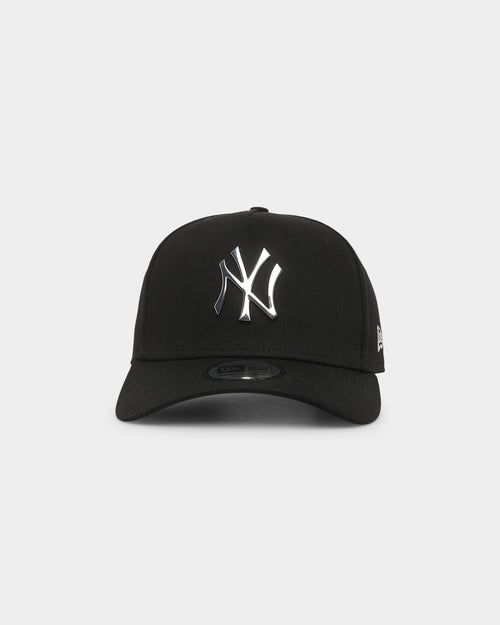 New Era New York Yankees 'Metal Badge' 9FORTY K-Frame Snapback Black/Silver