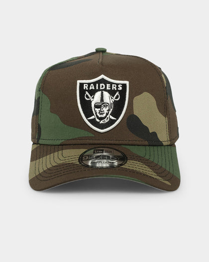 Casquette Noire Ajustable Casquette New Era 59Fifty Las Vegas Raiders - Édition Salute To Service 2020, 100% Polyester, Noire Casquette Raiders Casquette Noire Ajustable Casquette New Era 59Fifty Las Vegas Raiders - Édition Salute To Service 2020, 100% Polyester, Noire Casquette Raiders