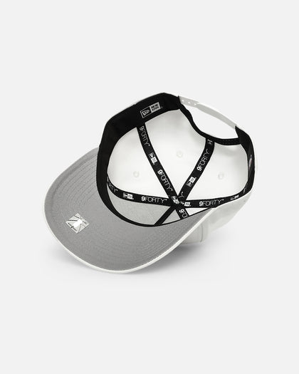 New Era Chicago Bulls 'White/Grey Undervisor' 9FORTY A-Frame Snapback White/White