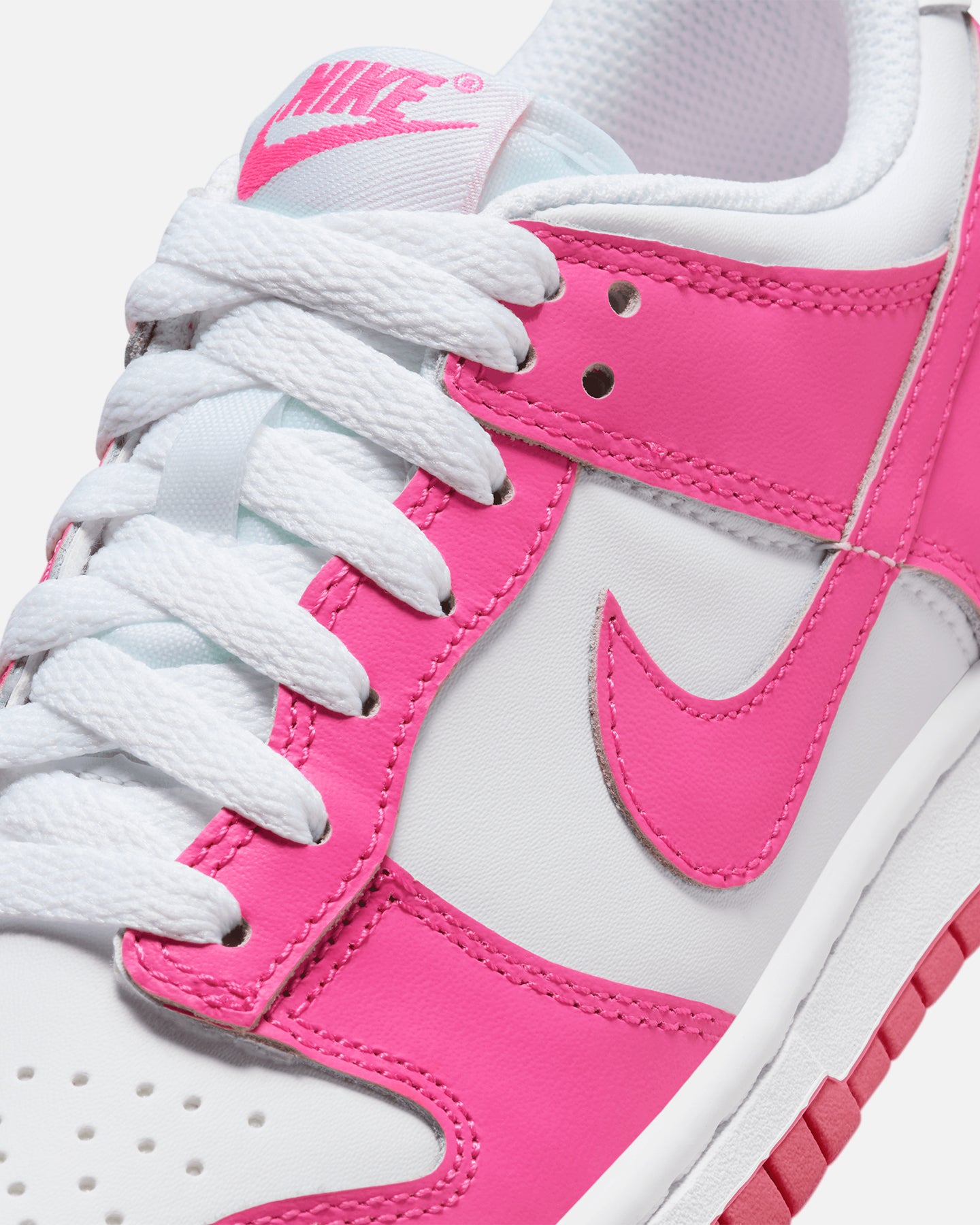 NIKE DUNK LOW GS 5Y ホワイト/ピンク Nike: Pink & White Dunk Low Sneakers | SSENSE Canada