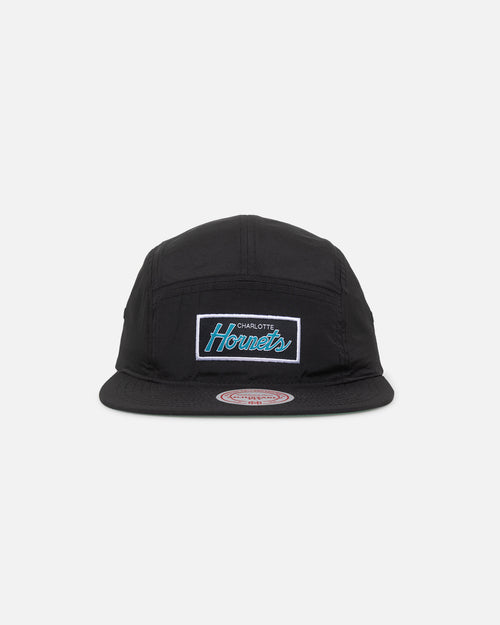 Mitchell & Ness Charlotte Hornets Team Logo Camper Strapback Black