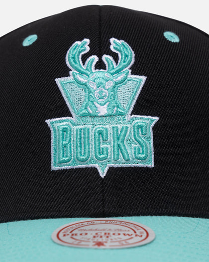 Mitchell & Ness Milwaukee Bucks "Ice Blue" Script Origin Snapback Black/Ice Blue